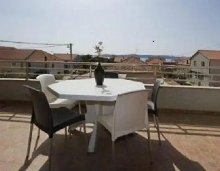 Apartament Marija 1 *